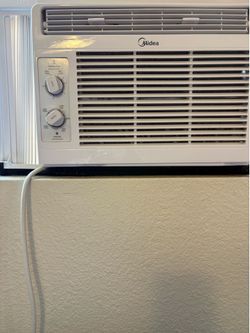 2 window Air conditioners