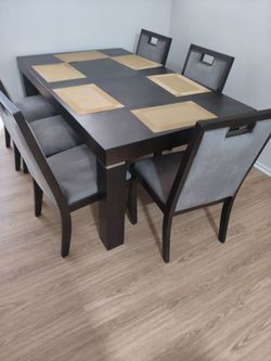 Nfm Wooden Dining table with 6 chairs