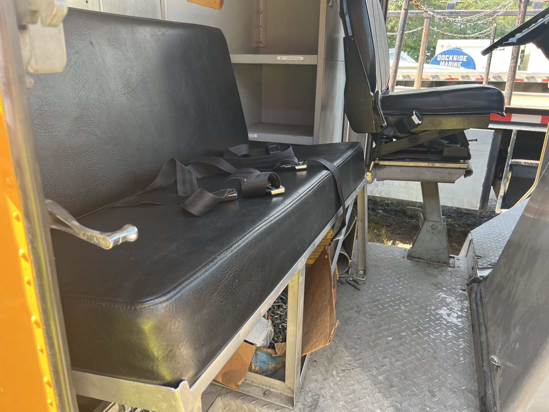 Service Truck Bench Seat Seating with Seat Belts