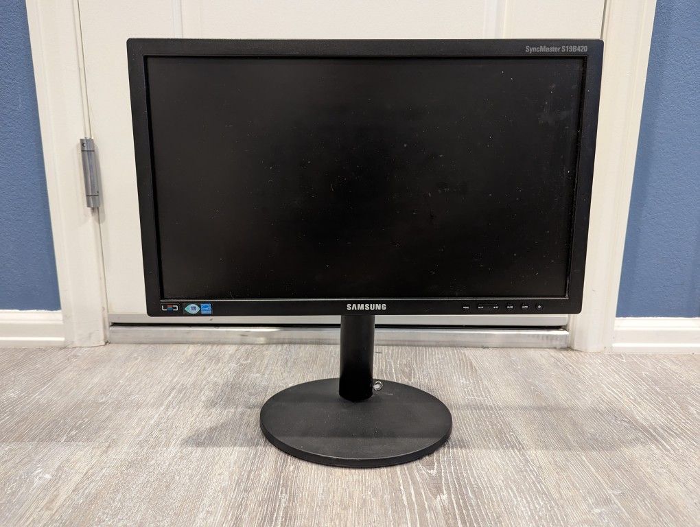 19" HD Samsung monitor