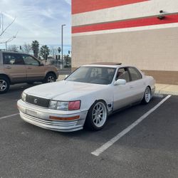 1991 Lexus LS 400