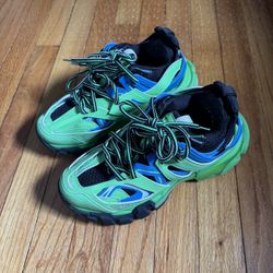 NEW SIZE 8