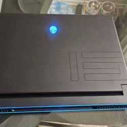 Alienware M15 R5 Gaming Laptop