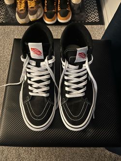 Vans Sk8 hi black white size 8