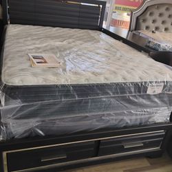 Queem Bed Dresser And Mirror