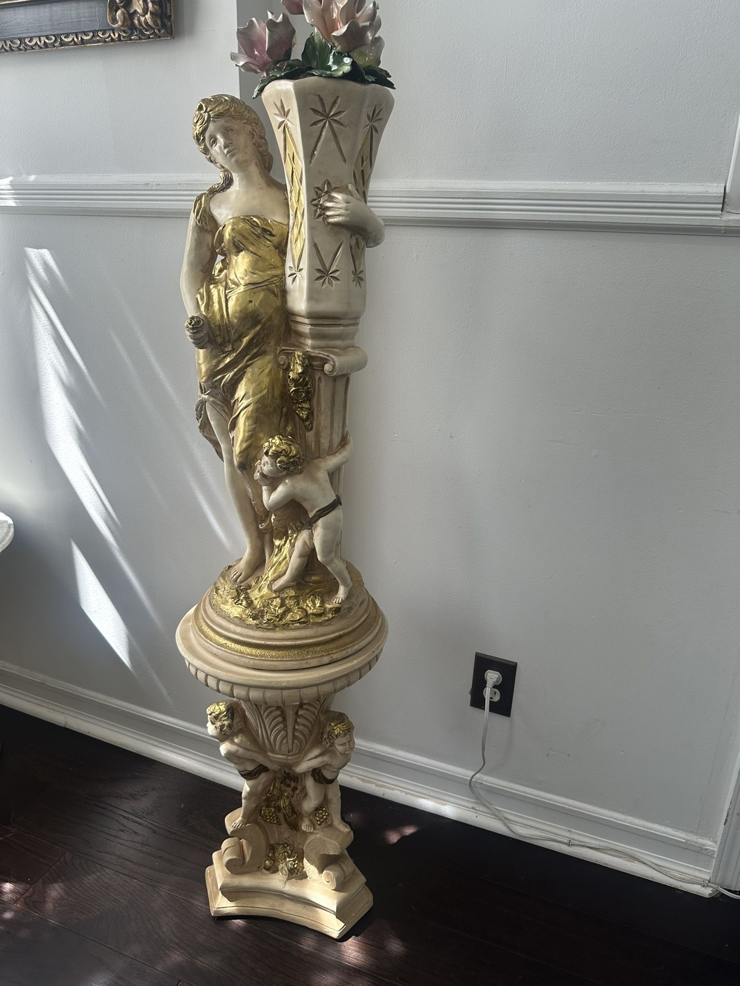 Beautiful Statue With Stand