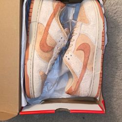 W Nike Dunk Low Size 12 $85