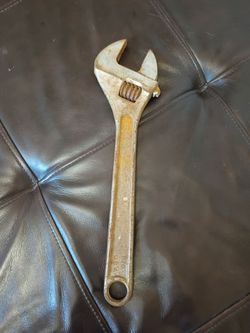 Large crescent wrench