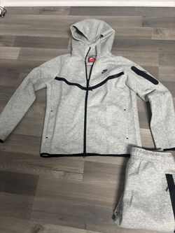 Nike Tech Size S M L