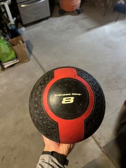 Fitness Gear 8 Lb Med Ball