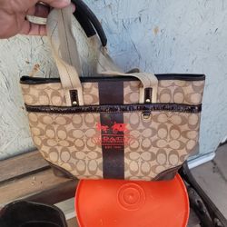 Coach Heritage Monogram
Signature Brown & Tan Small Tote...