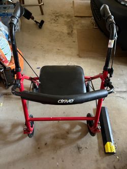 Drive Medical Rolling Walker Rollator