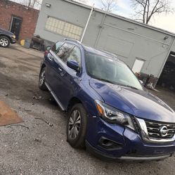 2017 Nissan Pathfinder