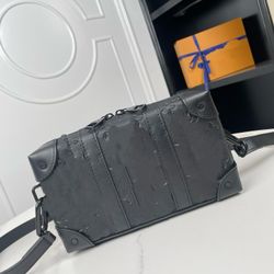 Soft Trunk Crossbody Bag 