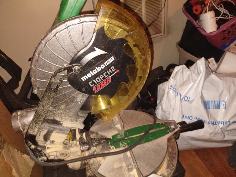 Metabo HPT 10-Inch Miter Saw, Laser Marker, Compound, 15-Amp, C10FCH2S