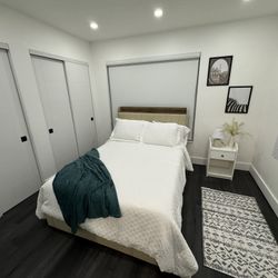 Full Size Bed With Mattress