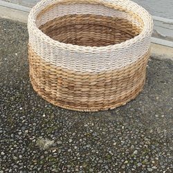 Wicker basket