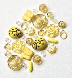 30 pcs ~ Yellow Mix of Czech Glass Beads For Jewelry Making