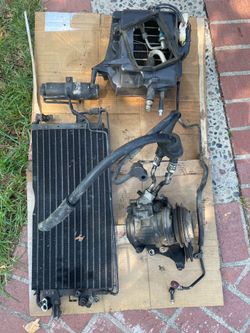 1989 to 1995 Toyota pick up truck 22R engine complete AC asking $550