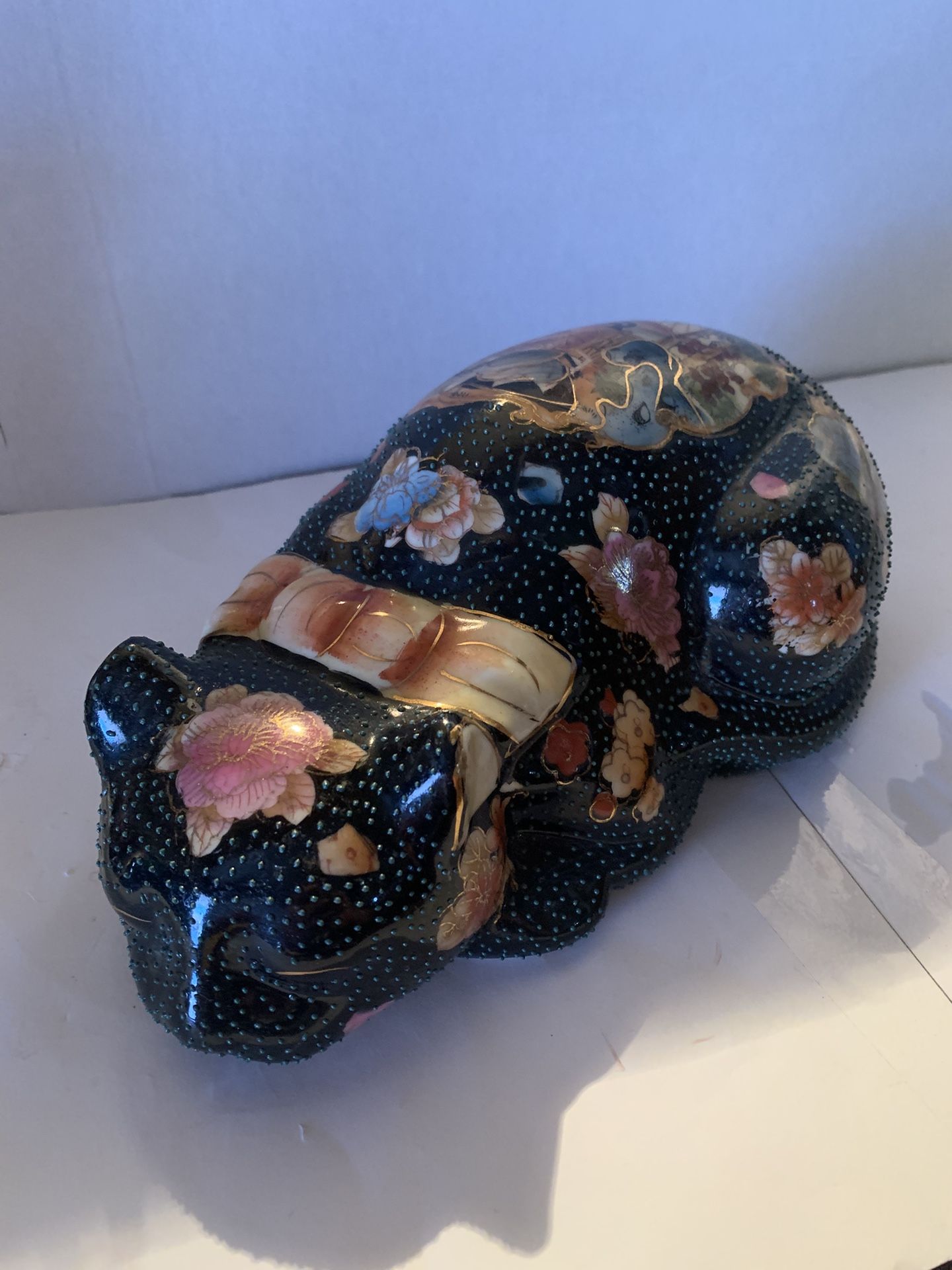 Vintage Chinese Satsuma Porcelain Sleeping Cat Figure