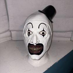 Art the clown mask.( Terrifier) 