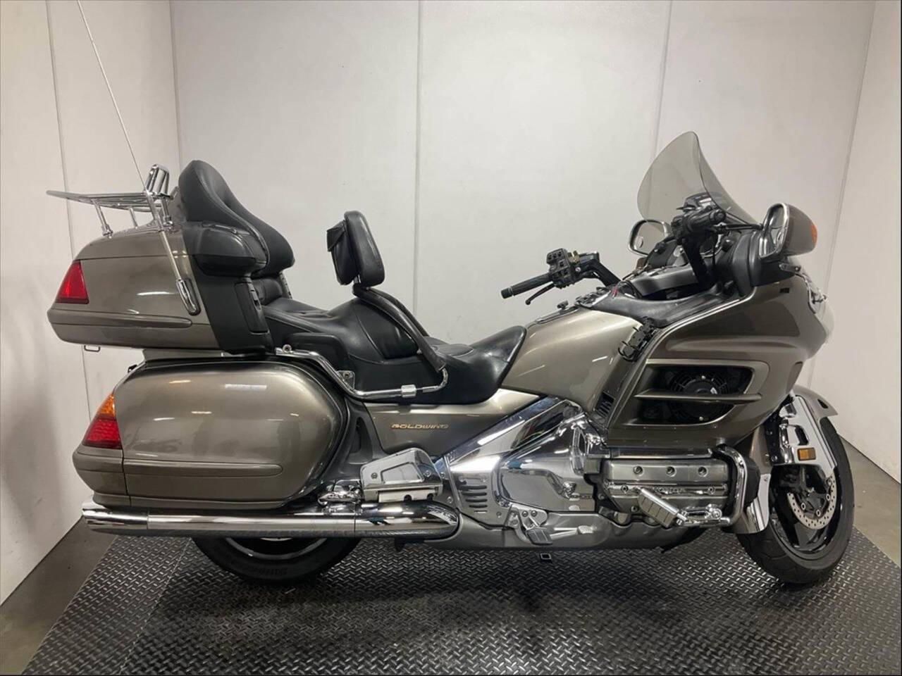 2004 Honda Gold Wing