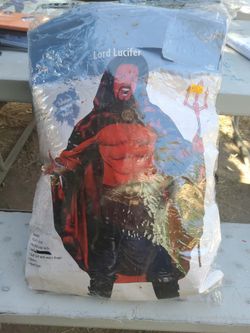 Lord lucifer adult size up to 5'11"/200lbs missing medallion clasp for cape