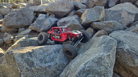 Axial Capra 1.9 4ws With Battery $450