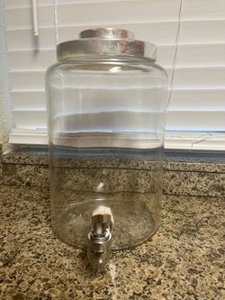 Sazón Pillar 1.7 Gallon Beverage Dispenser