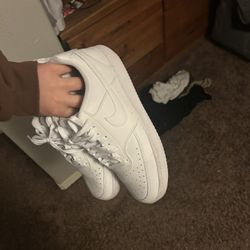 size 10.5 will trade for tree or carts 