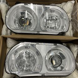 08-14 Dodge Challenger Headlights
