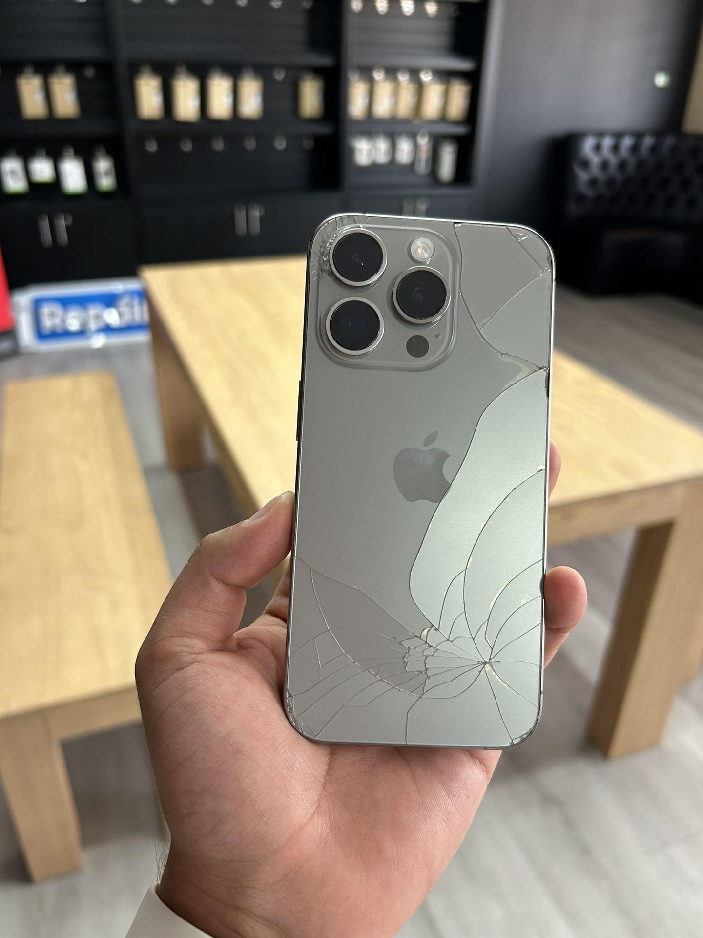 iPhone 15 Pro Backglass, Screen, Battery, Charging Port