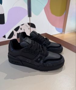 LV trainer shoe
