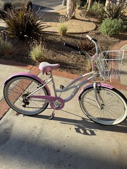 26” Pink and White Women's Beach Cruiser Bike