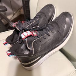 Women’s Bala 12 Shoes 