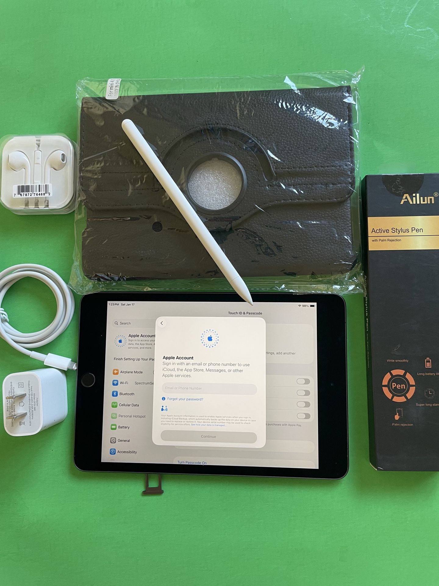 Apple Ipad Mini 5th Generation (Latest iOS 26 upto date) 64GB WiFi 