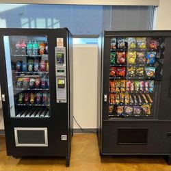 COMBO VENDING MACHINE WITH CREDIT CARD READER 