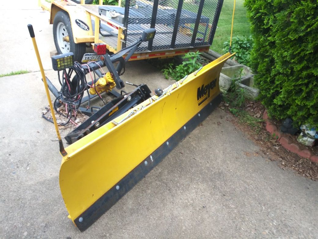 Meyers plow 7ft only used once