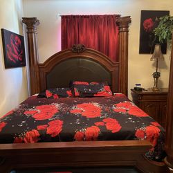 King Sized Bedroom Set With Canopy