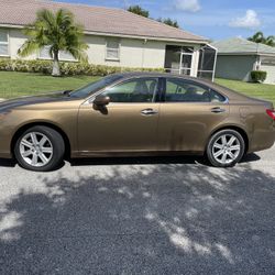 Immaculate Lexus ES350 With Only 40,000
