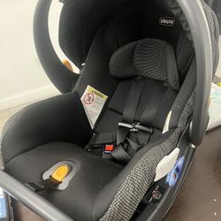 Chicco Fit2 Infant and Toddler Car Seat 