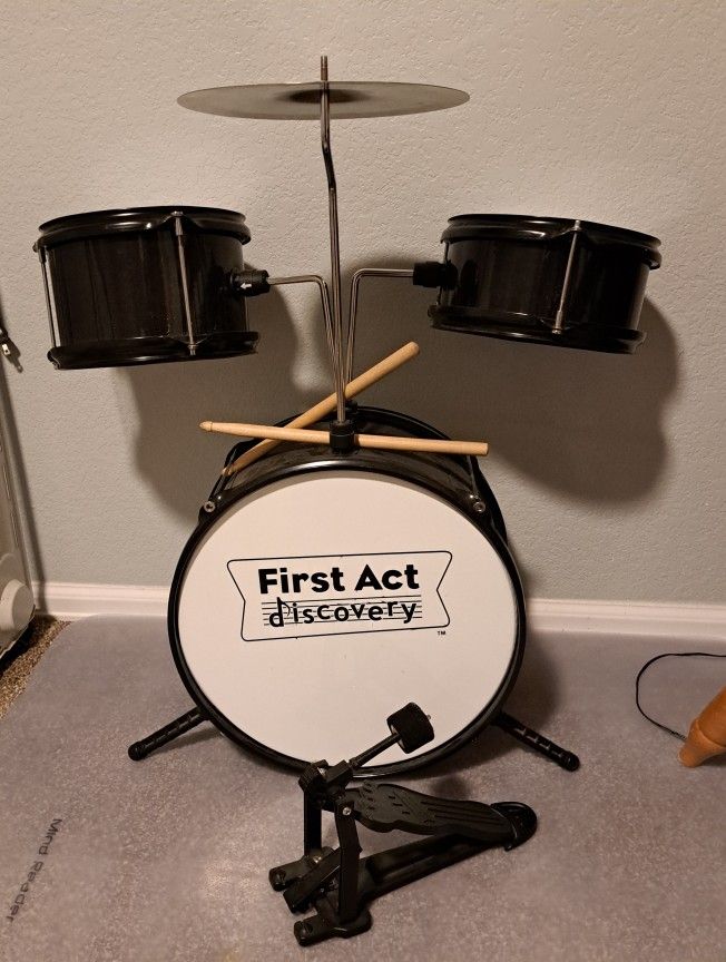 Child's Drum Set