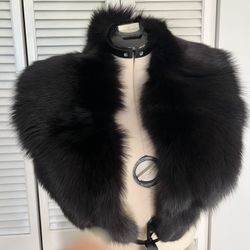  Animal Fur Collar  In Perfect Condition 