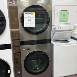 Washer And Dryer Stackable 27” In New Open Box 1 Year Warranty 