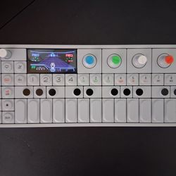 Op-1 Teenage Engineering Synth/Sampler/Drum Machine