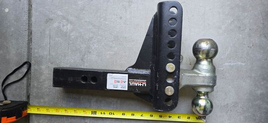 U-Haul Adjustable 2" Hitch Mount