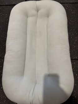Snuggle Me Lounger Infante Pillow