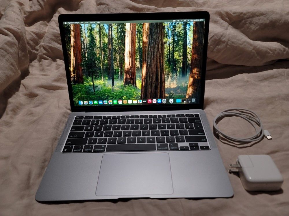 M1 2020 Macbook Air 13.3 In 8GB 256 Storage OSX Sequoia A2337