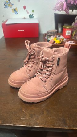 H&M Girls waterproof lined boots