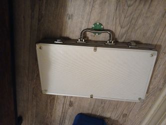 poker chip and case